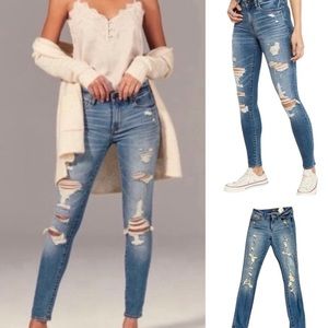 ABERCROMBIE & FITCH HARPER SUPER SKINNY RIPPED JEANS
